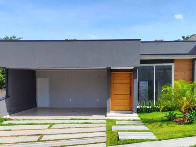 #17 - Casa em condomínio para Venda em Cabreúva - SP